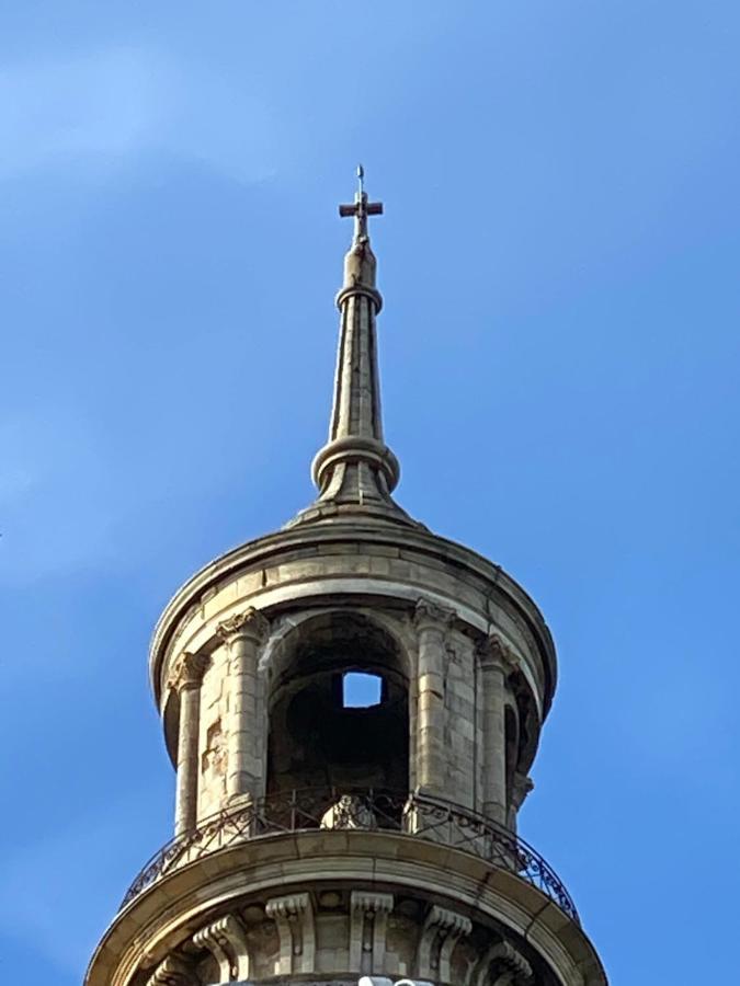 Aux Pieds De La Cathedrale Apartamento Boulogne-sur-Mer Exterior foto