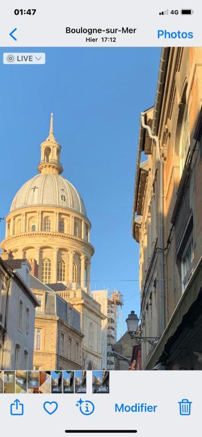 Aux Pieds De La Cathedrale Apartamento Boulogne-sur-Mer Exterior foto