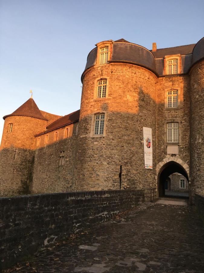 Aux Pieds De La Cathedrale Apartamento Boulogne-sur-Mer Exterior foto