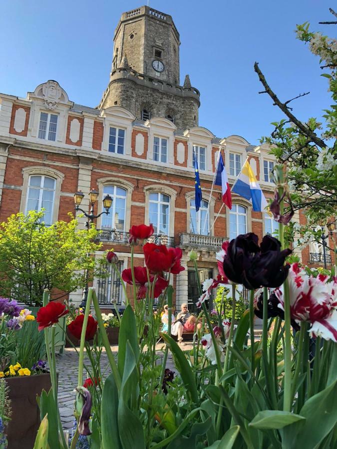 Aux Pieds De La Cathedrale Apartamento Boulogne-sur-Mer Exterior foto